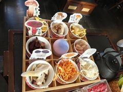 -菌自由丨野生菌火锅特色庭院餐厅(丽江古城店)