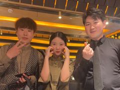 -雍容荟帝王蟹活龙虾展台自助(IFS黑金店)