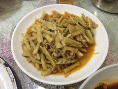 -天乐农家鱼头王(天目湖店)
