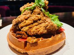 -Brut Eatery Wine Bar & Restaurant (建国东路店)
