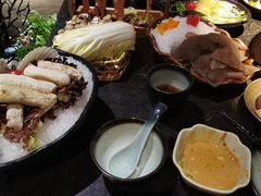 -湊湊火锅·茶憩(新中关购物中心店)