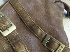 -莱靓奢侈品洗护改衣店(新世界百货崇文店)