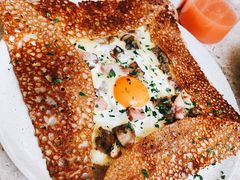 鸡蛋蘑菇熏肉荞麦可丽饼-RAC BAR(安福路店)