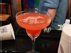 -Mx.cocktail bar