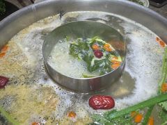 -丽江龙继斑鱼庄(罗宾森购物广场店)