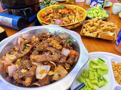 -休记光头香辣蟹干锅(绵竹店)