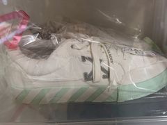 -UCC国际洗衣(长宁路精选店)