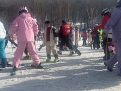 -亚布力新体委滑雪场