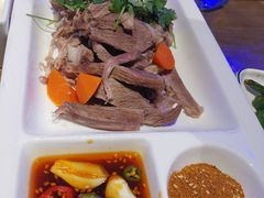 手撕羊肉-清真·卡德尔大叔新疆主题餐厅(龙汇路店)