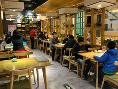 大堂-伊喜饺子·烤鸭(五道口学院路店)