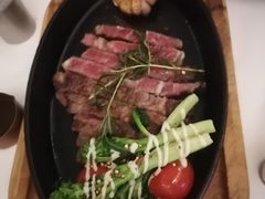-斯普汇生蚝牛排馆(中骏世界城店)