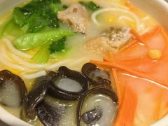 -云海肴汽锅鸡·云南小炒(曲江大悦城店)