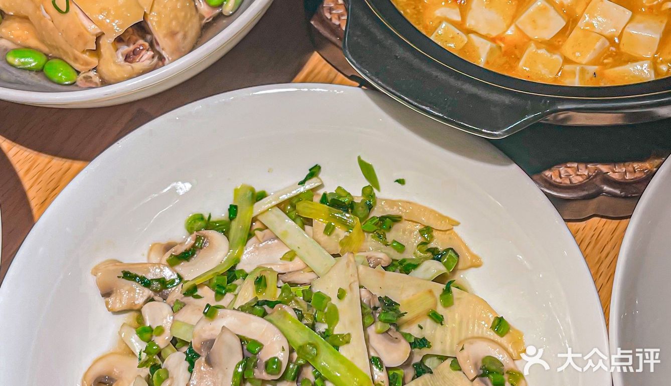 你永远可以相信杭帮菜 蟹黄豆腐太好吃了！
