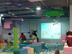 -星舰梦航(广百广场荔胜店)