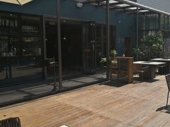 -莉莉家的音乐花园餐吧(航空路店)