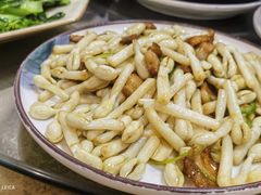 花生芽炒腩肉-正宗鸡饭粤香酒家(朱村店)