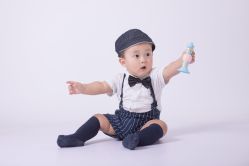 点击看大图 -亲亲宝贝艾尔莎亲子摄影会馆(中华路店)