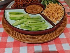 -老郑家东北春饼(龙悦居店)