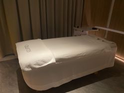 -AURAS璈然科技护肤中心