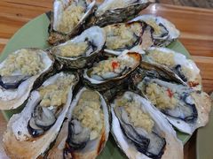 炭烧蒜蓉生蚝-贞姨美食·老字号海鲜大排档