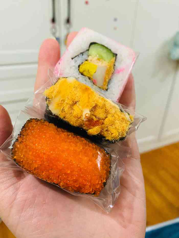 鲜道寿司(苏宁店)-"满意,经常光顾,当点心吃挺不错的.