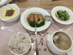-禾馨·母婴护理月子中心(世纪大道店)