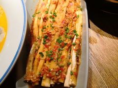 -蜜桃餐厅·伴山(湖滨商业街店)