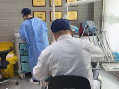 -上海仁爱医院口腔科 · 种植