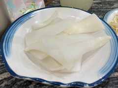 -乳仔牛牦牛汤锅 烤羊排(松潘古城店)