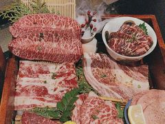-山川小町·极番烧肉(新地假日广场店)