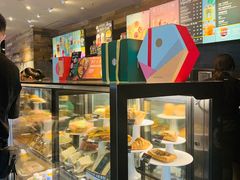 面包甜点陈列柜-星巴克臻选(重庆大融城店)