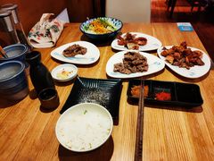 -一井烧肉·活鳗·寿司(望京SOHO店)