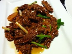 爆炒腰花-闫府私房菜·百年鲁菜(恒隆店)