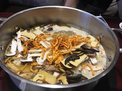 -野菌皇海景野生菌火锅(滨海大道店)