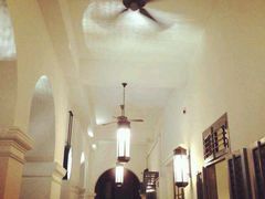 大堂-星巴克臻选(广州沙面店)