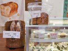-雀食面包店(钟楼店)