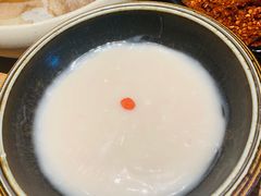 -吴氏老牌坊云南鱼豆花火锅店(通江街店)