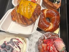 -BUTTERFUL&CREAMOROUS 黄油与面包(三里屯太古里店)