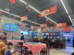 -洪霞餐馆·川菜·鲜货现炒(两江春城店)