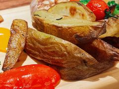 -FUNFUN有饭花园聚会餐厅