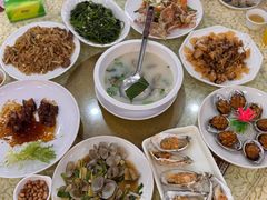 -鹏城人家海鲜酒家·23年老字号(较场尾店)