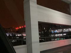 -虹桥火车站-停车场