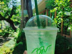 奇异果气泡水-Chom Cafe and Restaurant