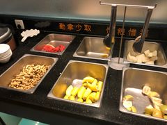 -小鱼小牛·鱼牛干锅·脆鱼火锅(世欧广场店)