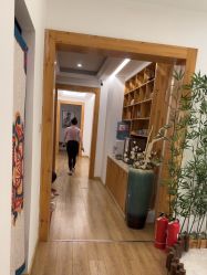 -依灵瑜伽普拉提连锁