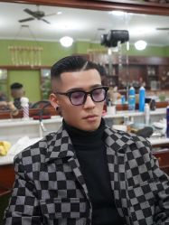 -贝勒爷专业男发