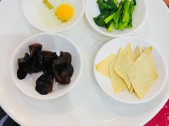 -桥香园过桥米线(国贸店)