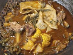 -人民公社铁锅炖·东北菜(卫国道店)