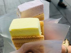 香芋冰淇淋-詹爷爷乌节路街头冰淇淋