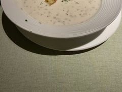 法式松露蘑菇奶油汤-碧特博格·20年品牌西餐厅(芜湖路店)